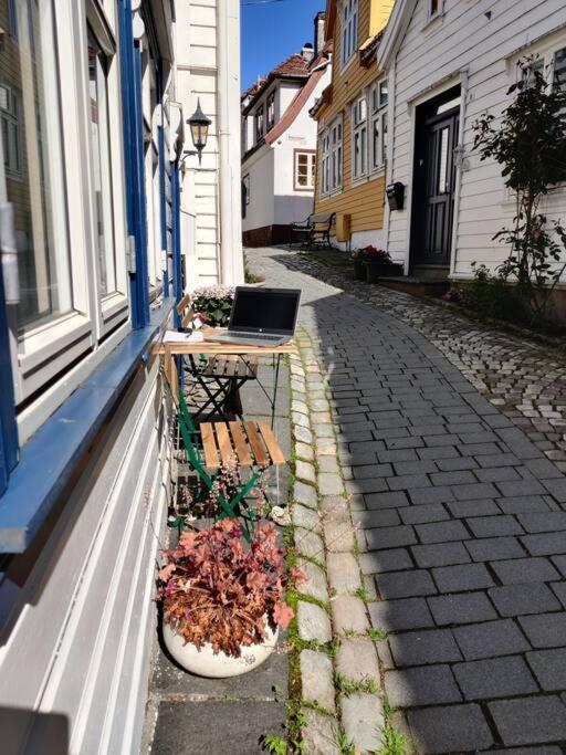 Beautiful Bergen House From 1790 Apartment Exterior photo